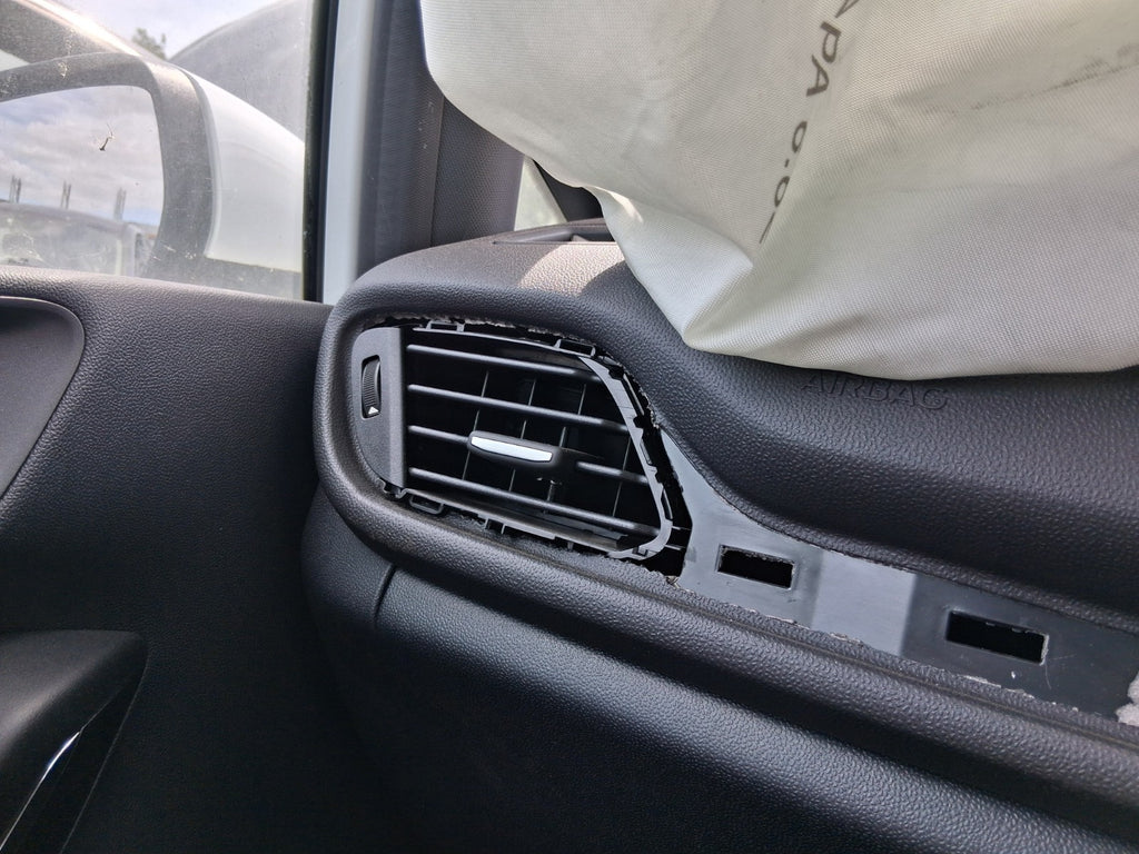 2023 FORD FIESTA MK8 NSF PASSENGER SIDE FRONT LEFT AIR VENT