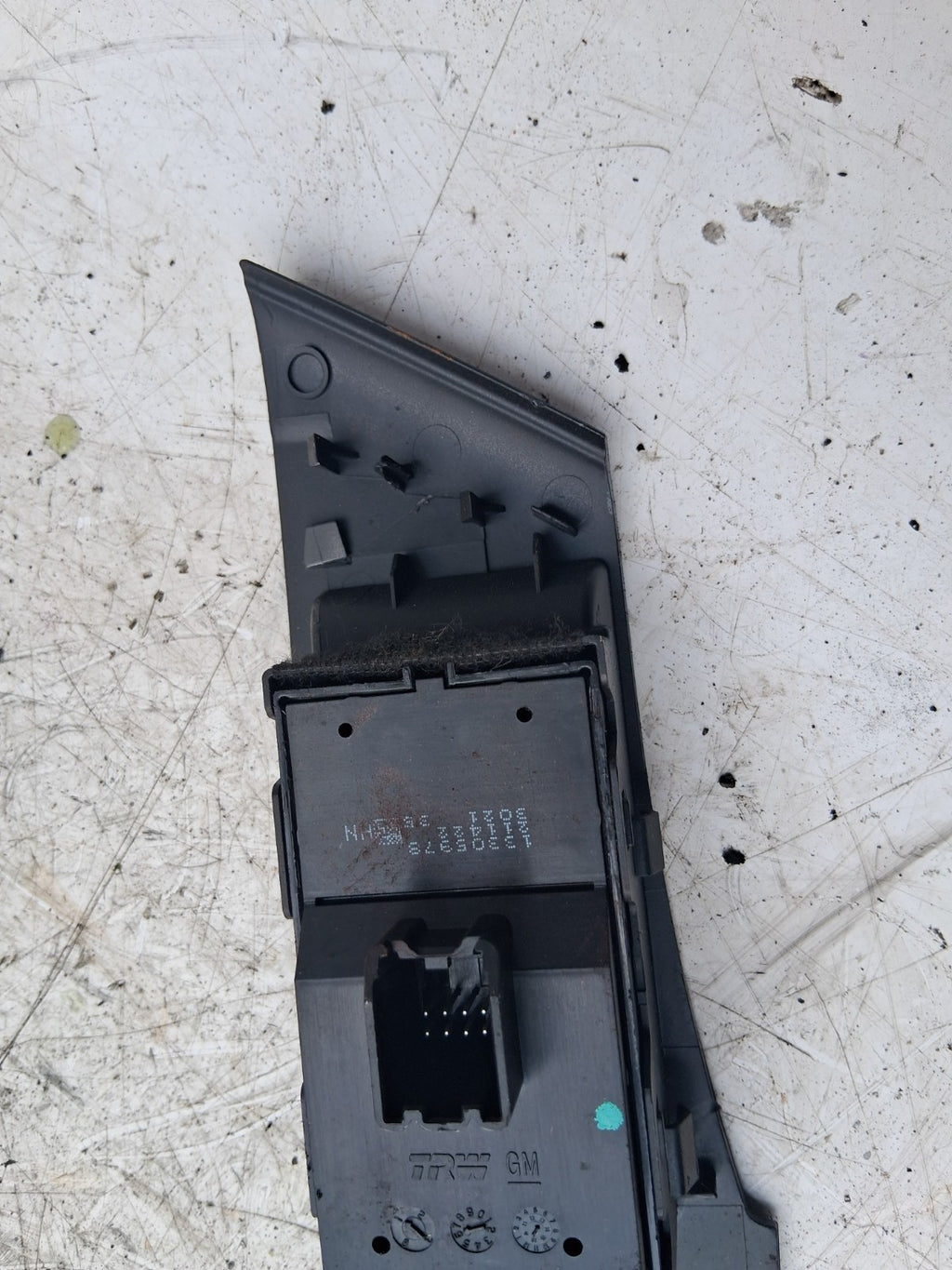 2013 VAUXHALL ASTRA J OSF DRIVER SIDE FRONT RIGHT WINDOW SWITCH 13305978