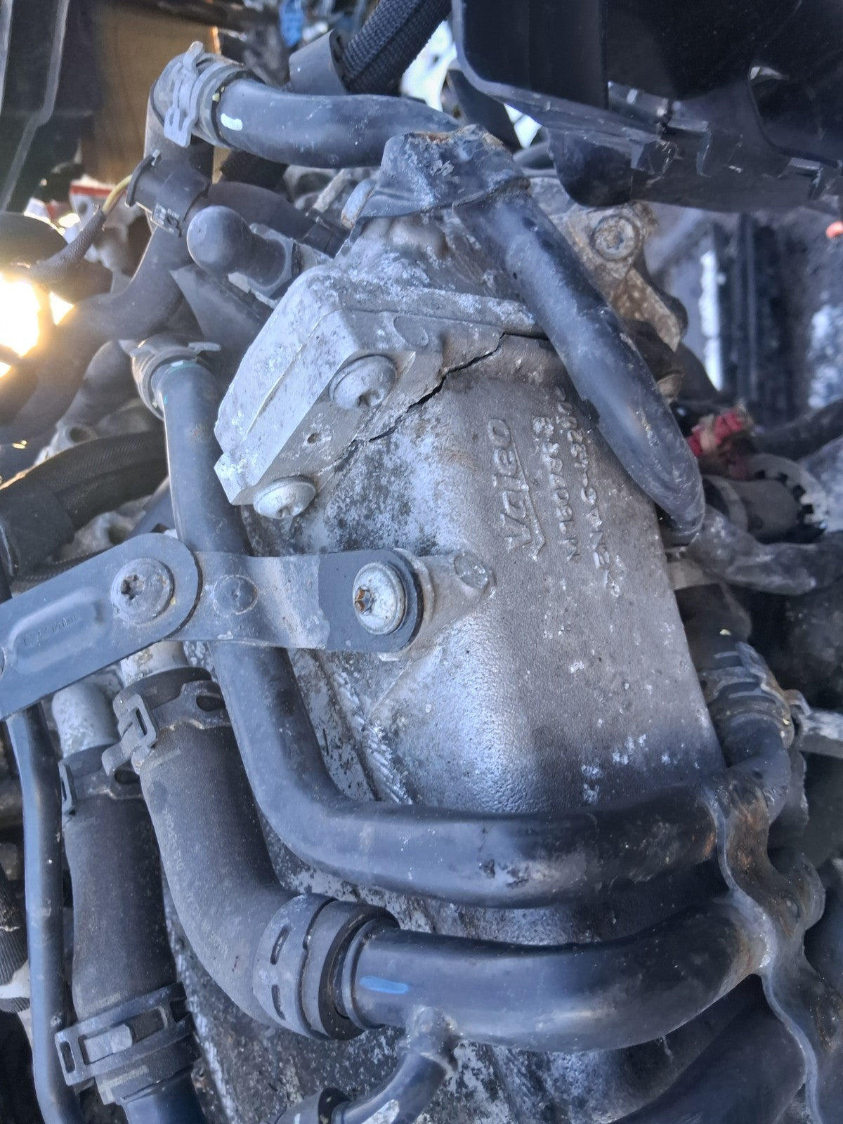 VW VOLKSWAGEN GOLF MK7 2013 1.6 DIESEL BARE ENGINE WITH INJECTOR PUMPS CLHA CLH
