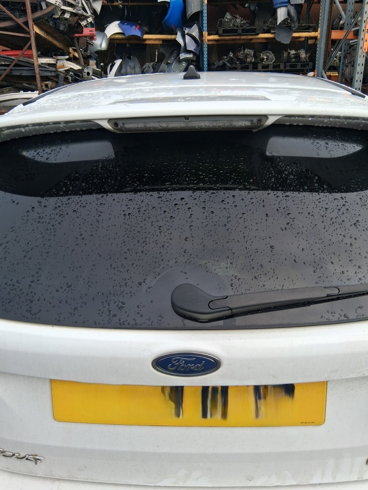 2017 FORD FOCUS MK3 COMPLETE REAR TAILGATE BOOTLID FROZEN WHITE 5F