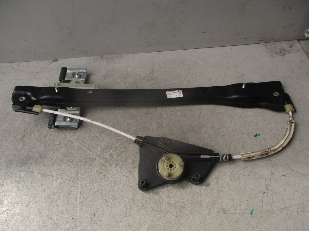 2016 VOLKSWAGEN POLO 6R MK5 OSF DRIVER SIDE FRONT WINDOW REGULATOR 935440105