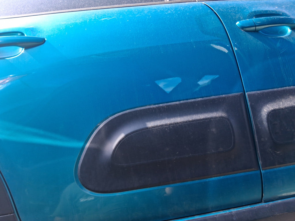 2023 CITREOEN C3 MK3 OSR DRIVER SIDE REAR BARE DOOR LOWER MOULDING TRIM