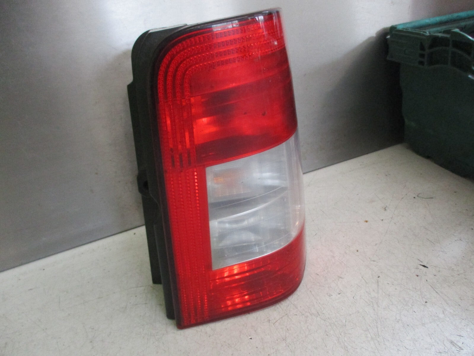 PEUGEOT PARTNER 2010 MK1 OSR DRIVER SIDE REAR TAIL LIGHT TAIL LAMP