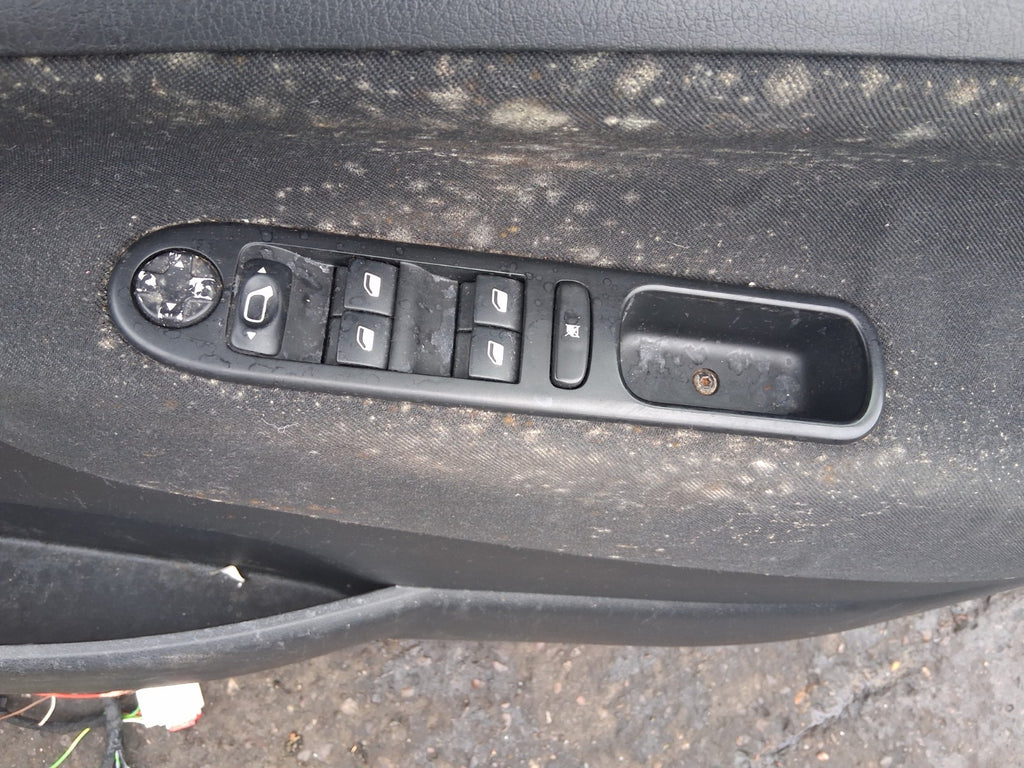 2012 PEUGEOT 207 OSF DRIVER SIDE FRONT RIGHT COMPLETE DOOR WITH WING MIRROR