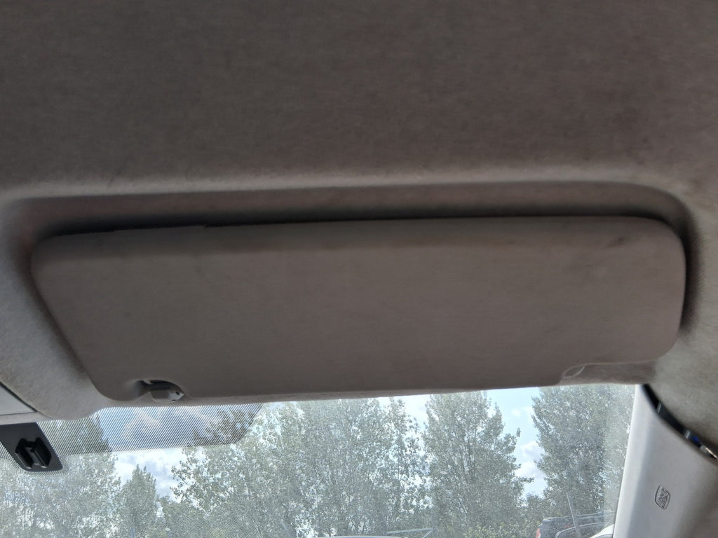 2017 VAUXHALL CORSA E 3 DOOR OSF DRIVER SIDE FRONT RIGHT SUN VISOR SHADE