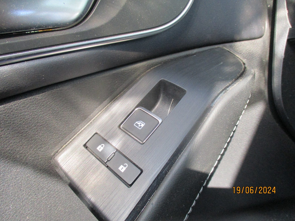 NISSAN QASHQAI J12 MK3 2023 NSF PASSENGER SIDE FRONT WINDOW SWITCH