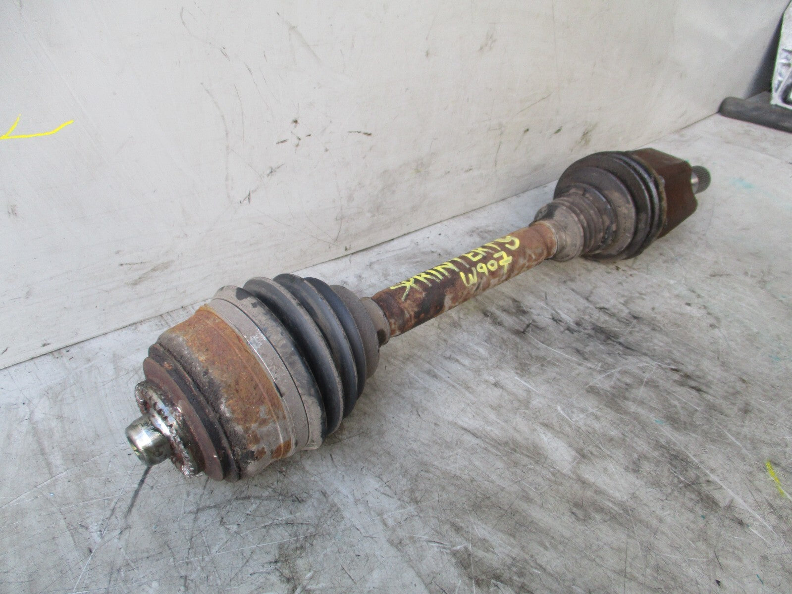 2020 MERCEDES BENZ SPRINTER W907 2.1 DIESEL NS PASSENGER SIDE DRIVESHAFT FWD