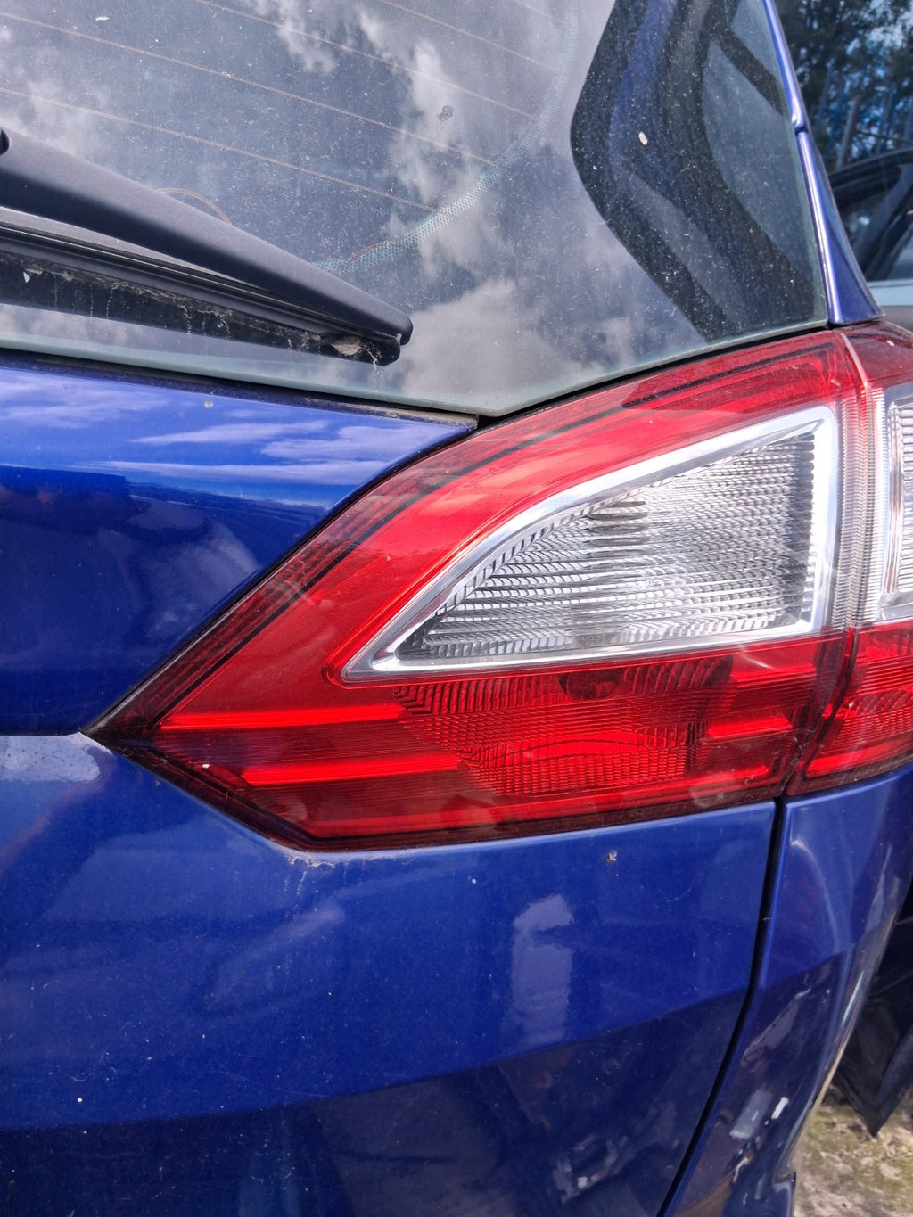 2015 FORD GRAND C MAX MK2 OSR DRIVER SIDE RIGHT REAR INNER TAIL LIGHT
