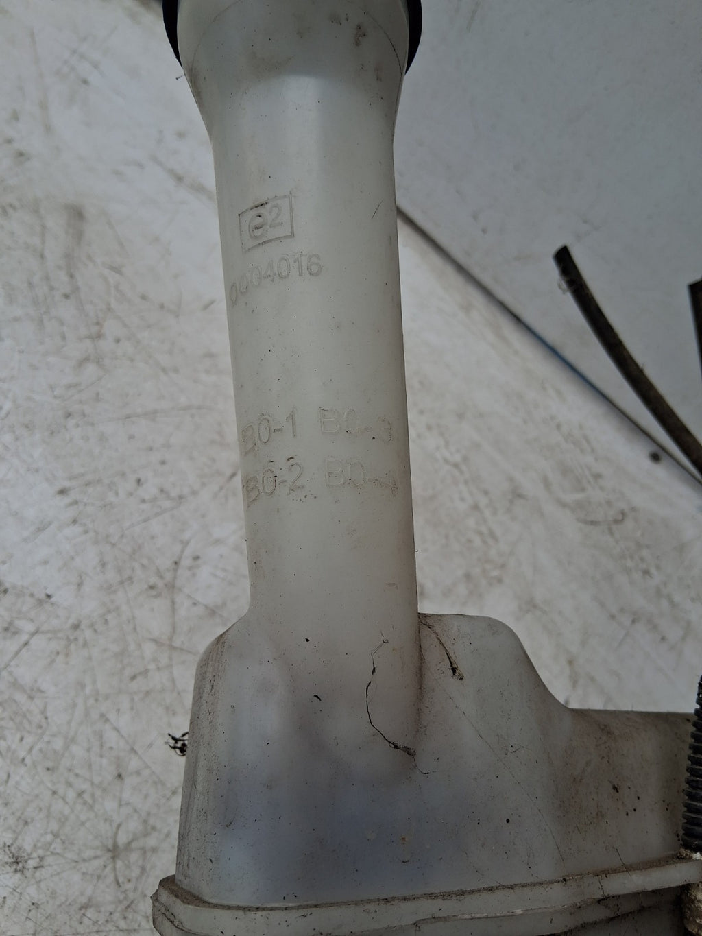 2008 CITROEN C1 MK1 FRONT WINDSCREEN WASHER WATER BOTTLE TANK