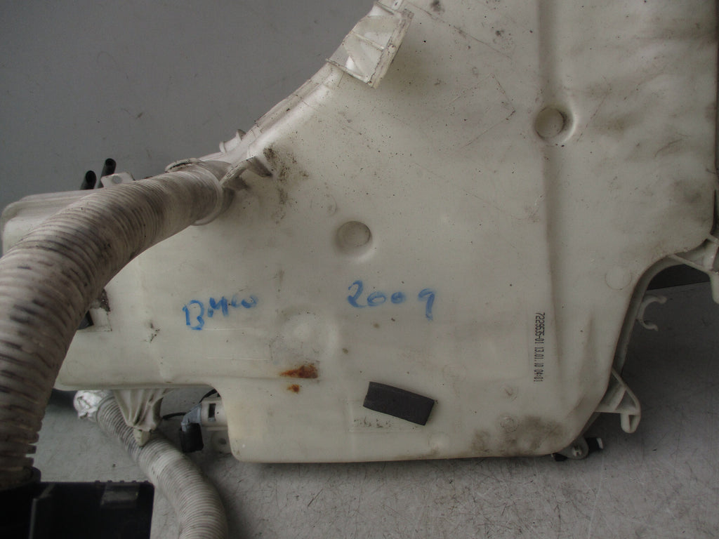 2009 BMW 1 SERIES WINDSCREEN WASHER BOTTLE TANK & PUMP 45R010142
