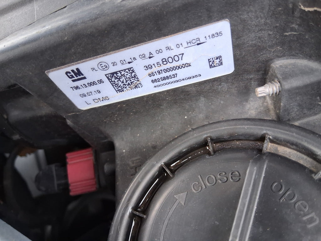 2019 VAUXHALL ASTRA K NSF PASSENGER SIDE FRONT LEFT HEADLIGHT 39158007
