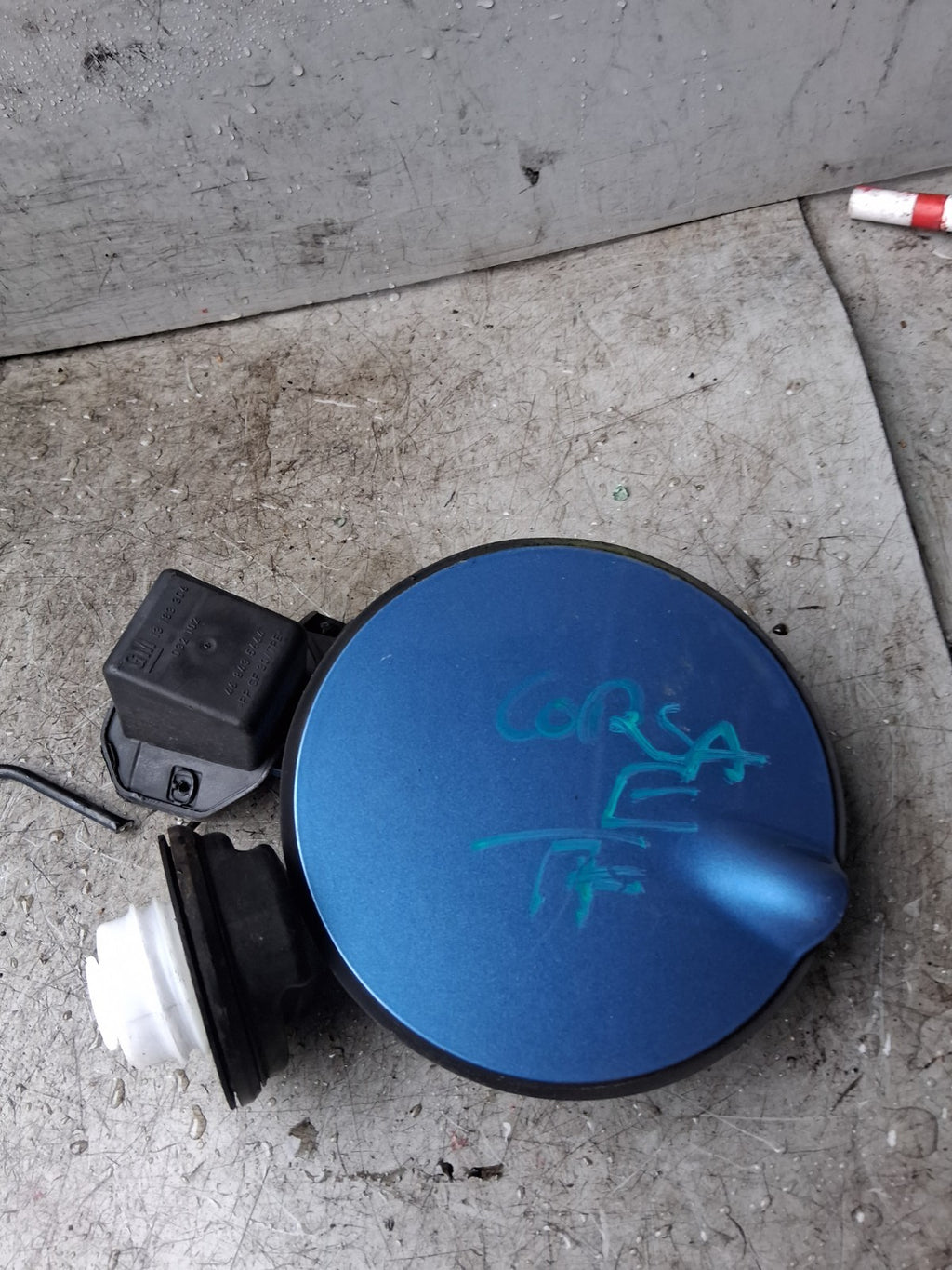 2017 VAUXHALL CORSA E FUEL FILLER FLAP 13183306