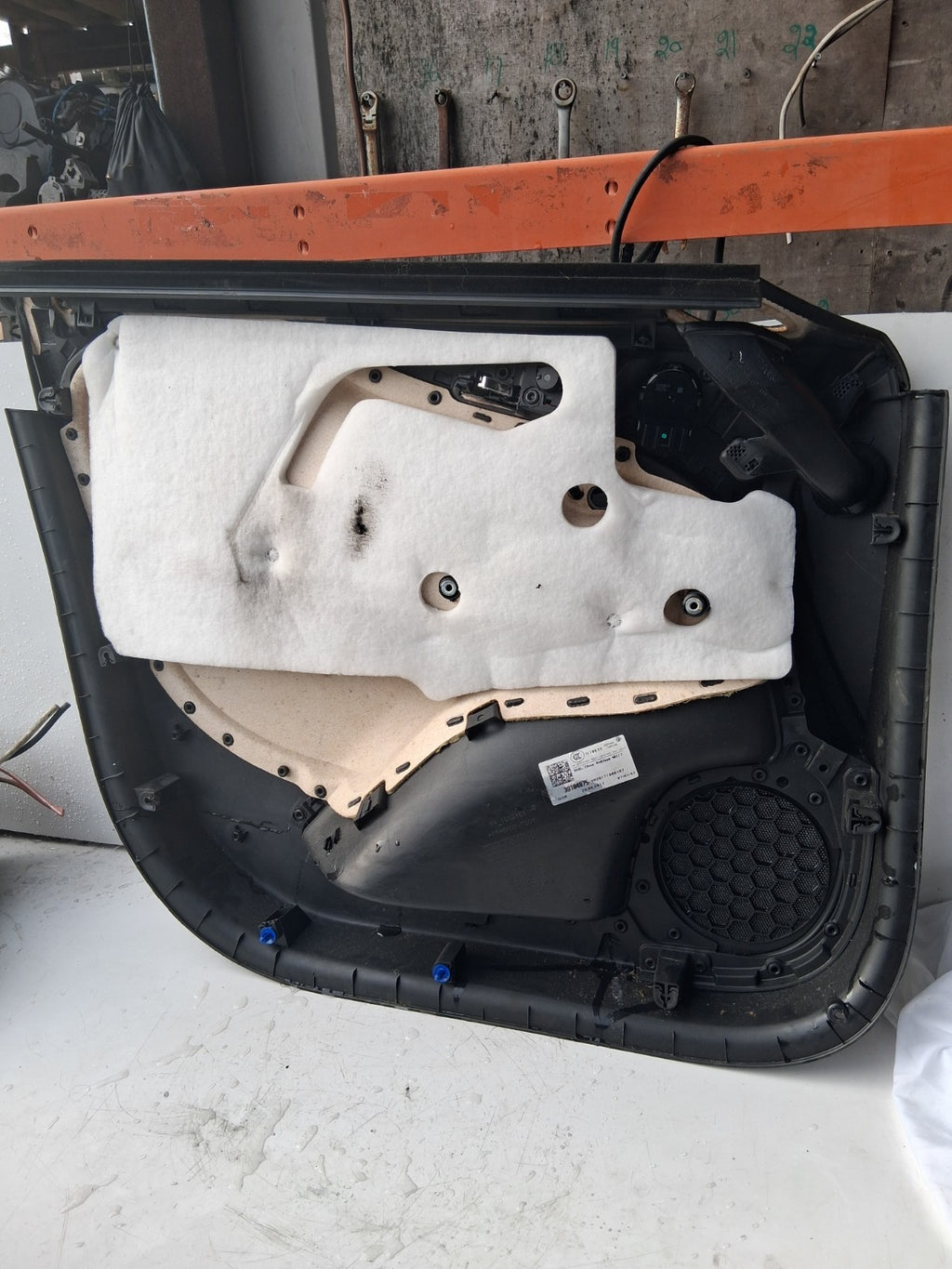 2017 VAUXHALL ZAFIRA C FRONT DRIVER RIGHT NEAR SIDE DOOR CARD TRIM 39104875
