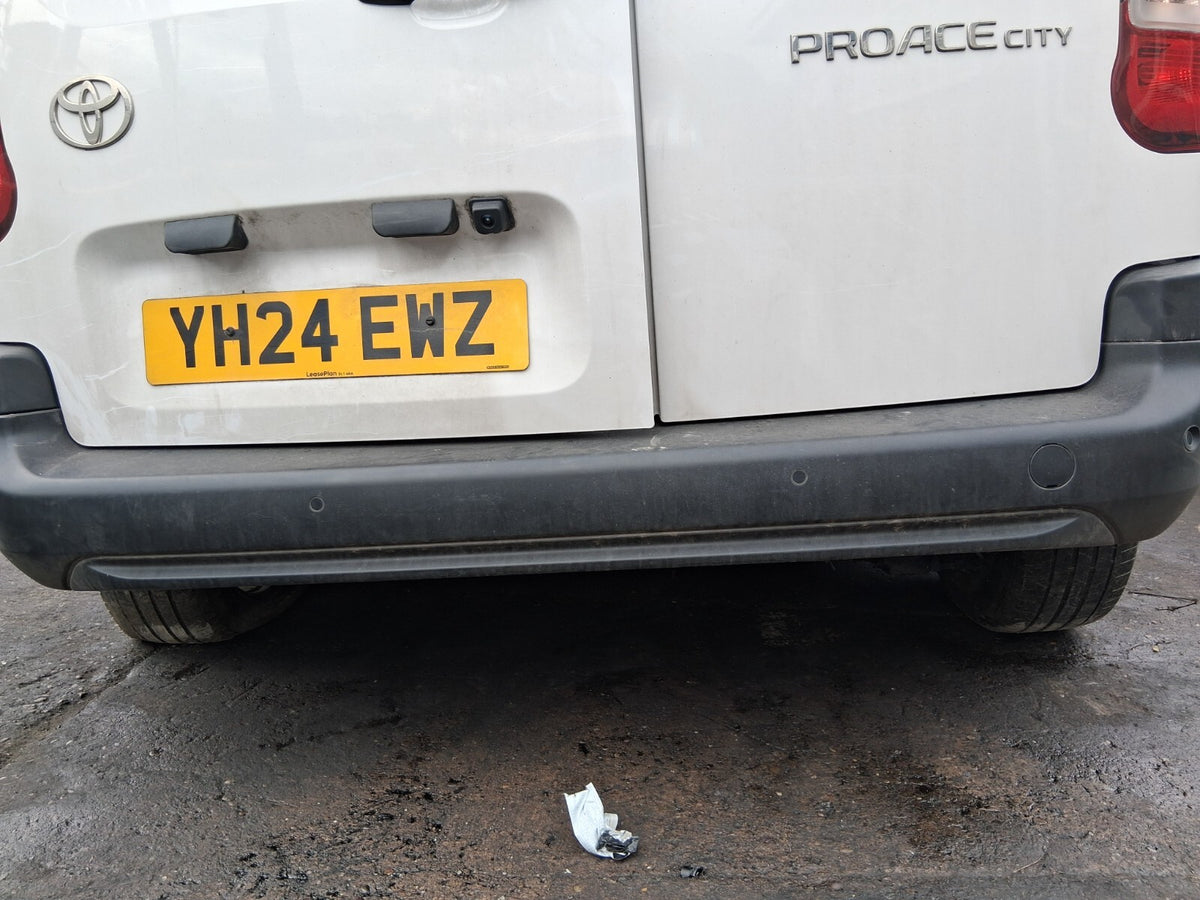 2024 TOYOTA PROACE CITY REAR COMPLETE BUMPER WITH PDC SENSOR