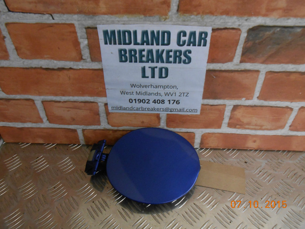 MAZDA 2 DE 2009 3DR PETROL FUEL FILLER DOOR CAP COVER IN DARK METALLIC BLUE D651