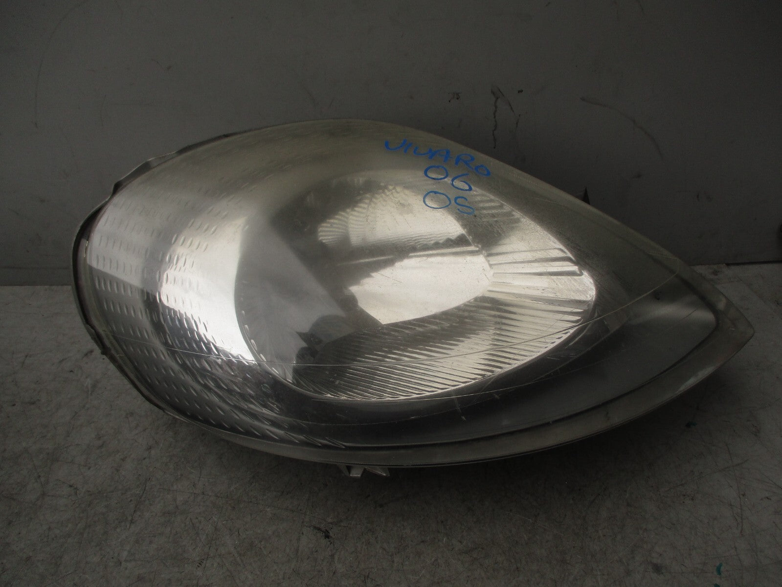2006 VAUXHALL VIVARO MK1 OSR DRIVER SIDE FRONT HEADLIGHT HEAD LAMP 91165722