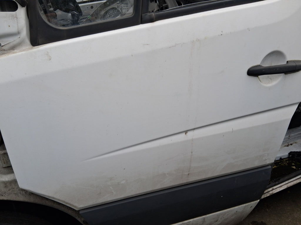 2016 MERCEDES SPRINTER MK2 W906 NSF PASSENGER SIDE FRONT LEFT BARE DOOR WHITE