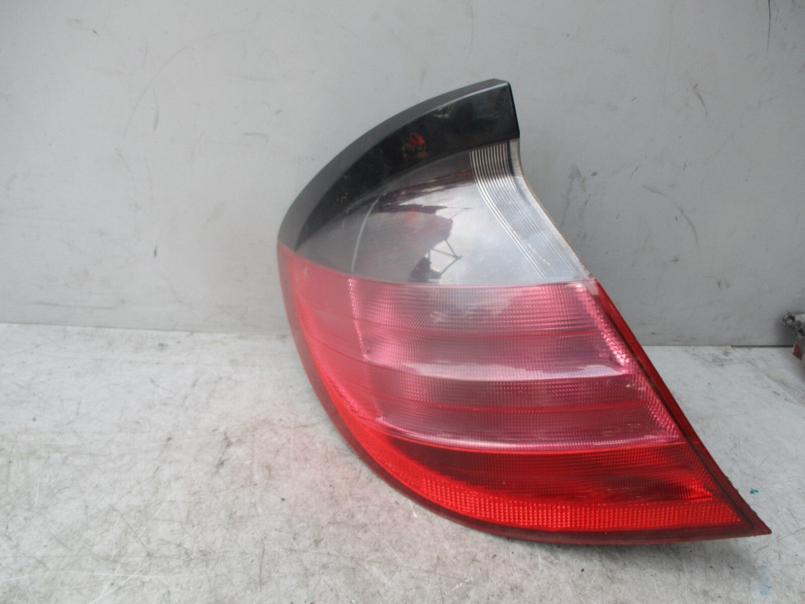 2002 MERCEDES C CLASS COUPE CL203 NSR PASSENGER REAR TAIL LIGHT LAMP 15163100