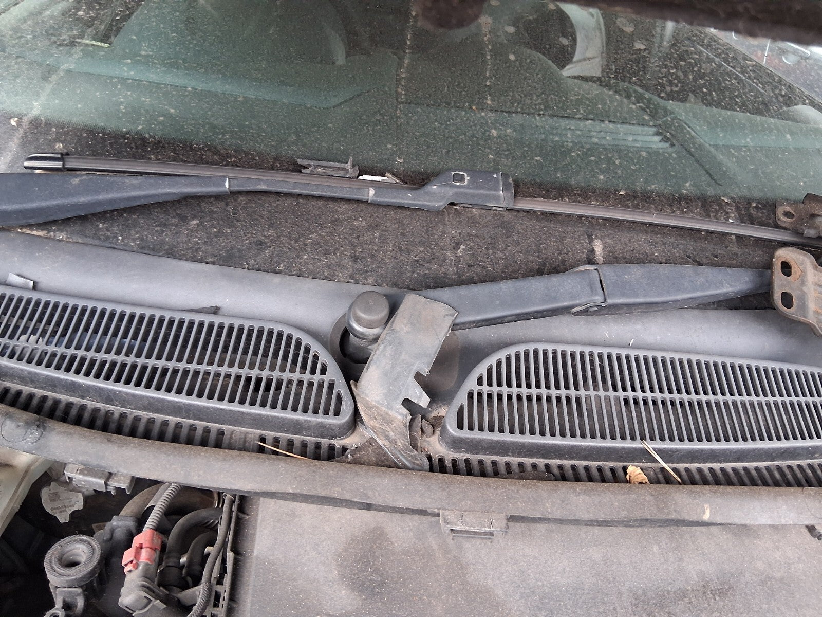 2010 FORD FIESTA MK7 WINDSCREEN WIPER MOTOR & LINKAGES