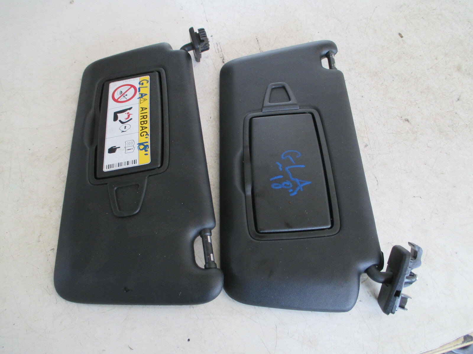 MERCEDES BENZ GLA 2018 X156 FRONT DRIVER + PASSENGER SUN VISOR PAIR BLACK