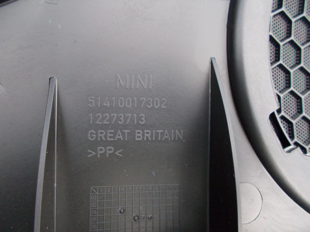2005 BMW MINI MINI ONE 3DR OS DRIVERS SIDE DOOR CARD PANEL 51410017302