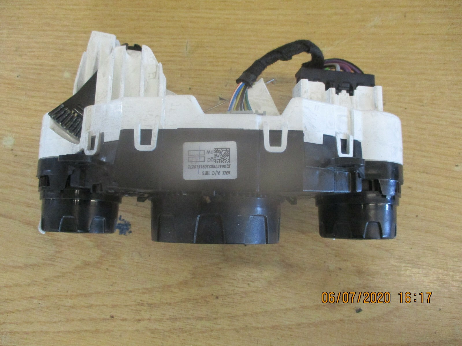 FORD FIESTA 2016 MK7 AIR CONDITIONING HEATER CONTROL 8A61 18549