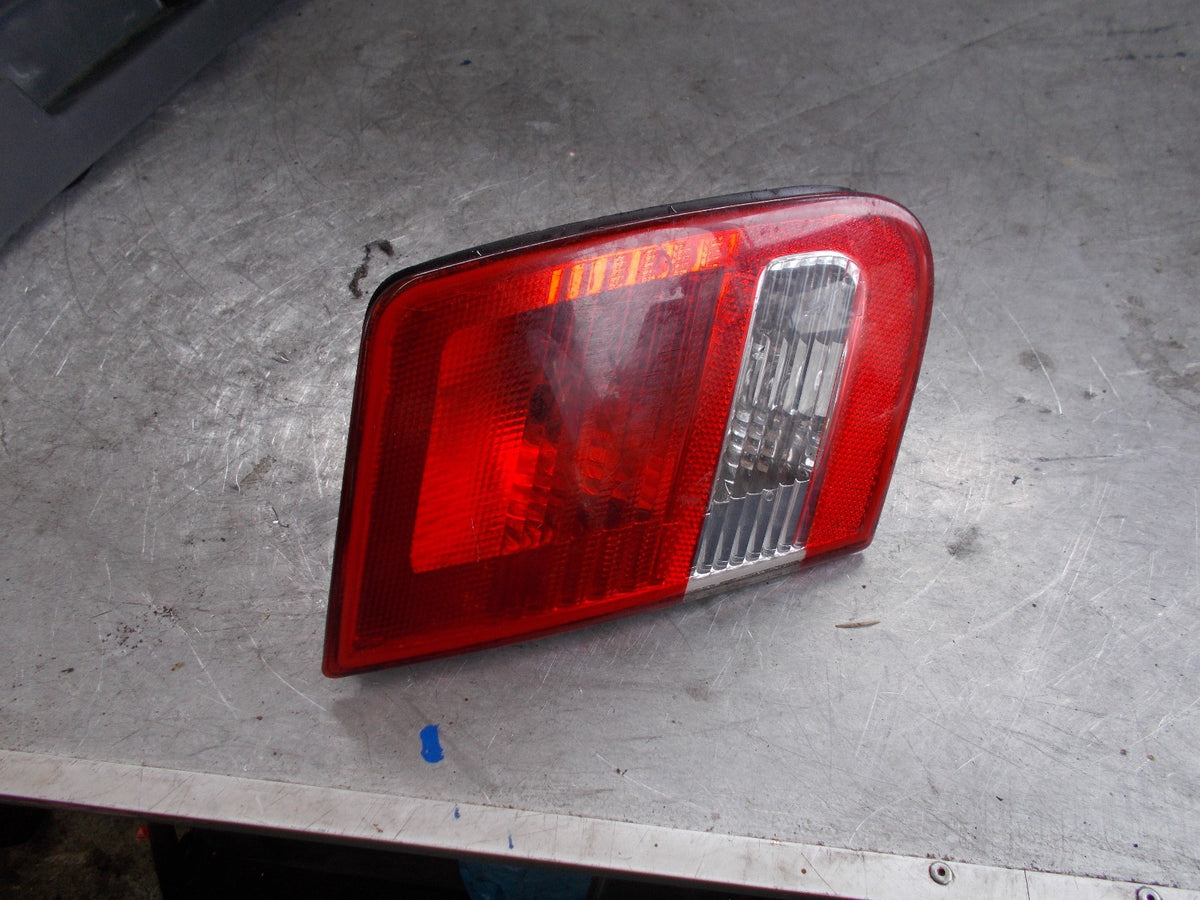 SAAB 93 9-3 2004 NSR PASSENGER SIDE REAR INNER BRAKE TAIL LIGHT 12785763