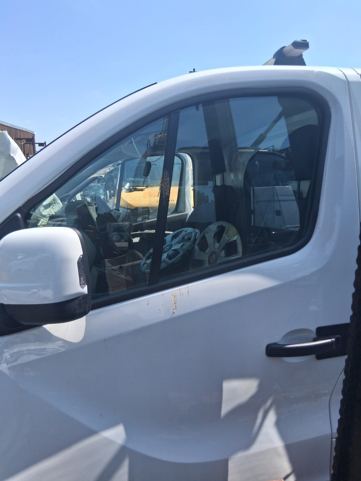 2025 RENAULT TRAFIC X82 MK3 NSF PASSENGER SIDE FRONT LEFT BARE DOOR WHITE