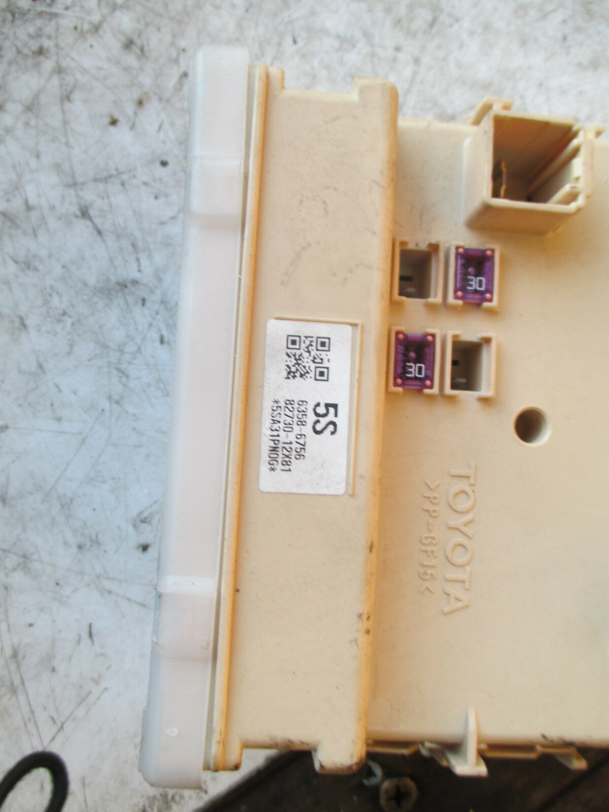 TOYOTA AURIS 2018 MK2 BCM BODY CONTROL MODULE 8922102490