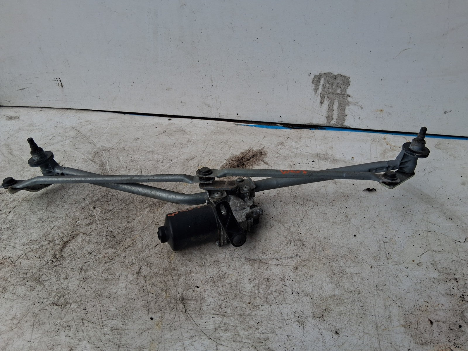 2018 MERCEDES SPRINTER W907 FRONT WINDSCREEN WIPER MOTOR LINKAGE A9108200500