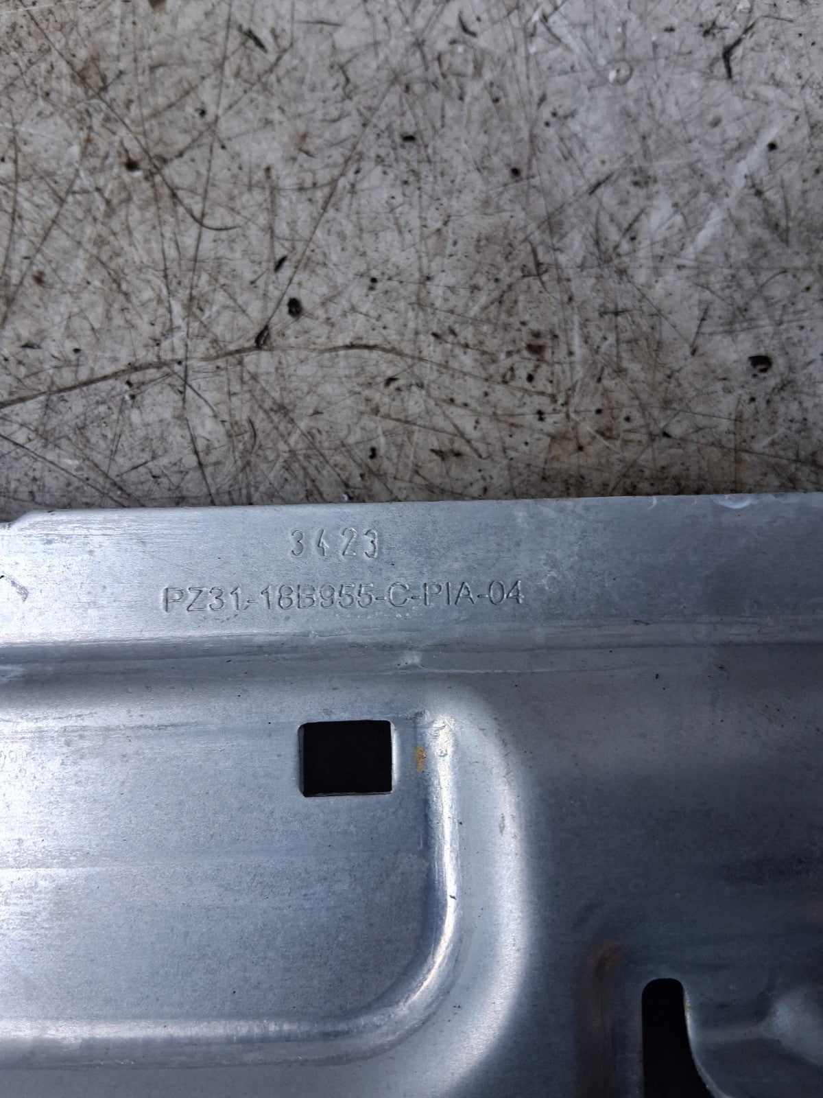 2024 FORD TRANSIT DISPLAY SCREEN TRIM METAL FRAME PZ3118B955CPIA04