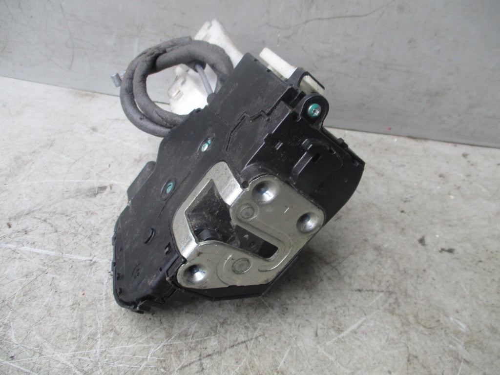 2013 HYUNDAI IX35 NSF PASSENGER SIDE FRONT DOOR LOCK MECHANISM 813102Y010