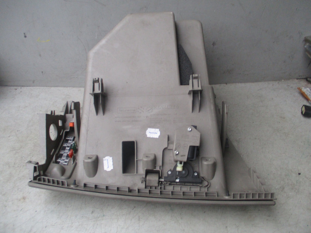 RENAULT MEGANE 2005 MK2 NS PASSENGER SIDE STORAGE COMPARTMENT GLOVEBOX