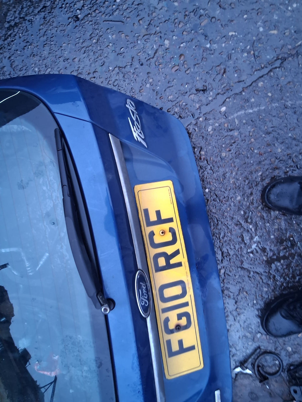 FORD FIESTA MK7 2010 5 DOOR REAR COMPLETE TAILGATE BOOTLID BLUE