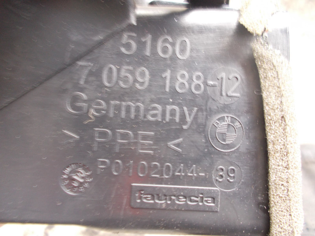 BMW 1 SERIES E87 2006 OFF SIDE DRIVER SIDE AIR VENT 7059188-12