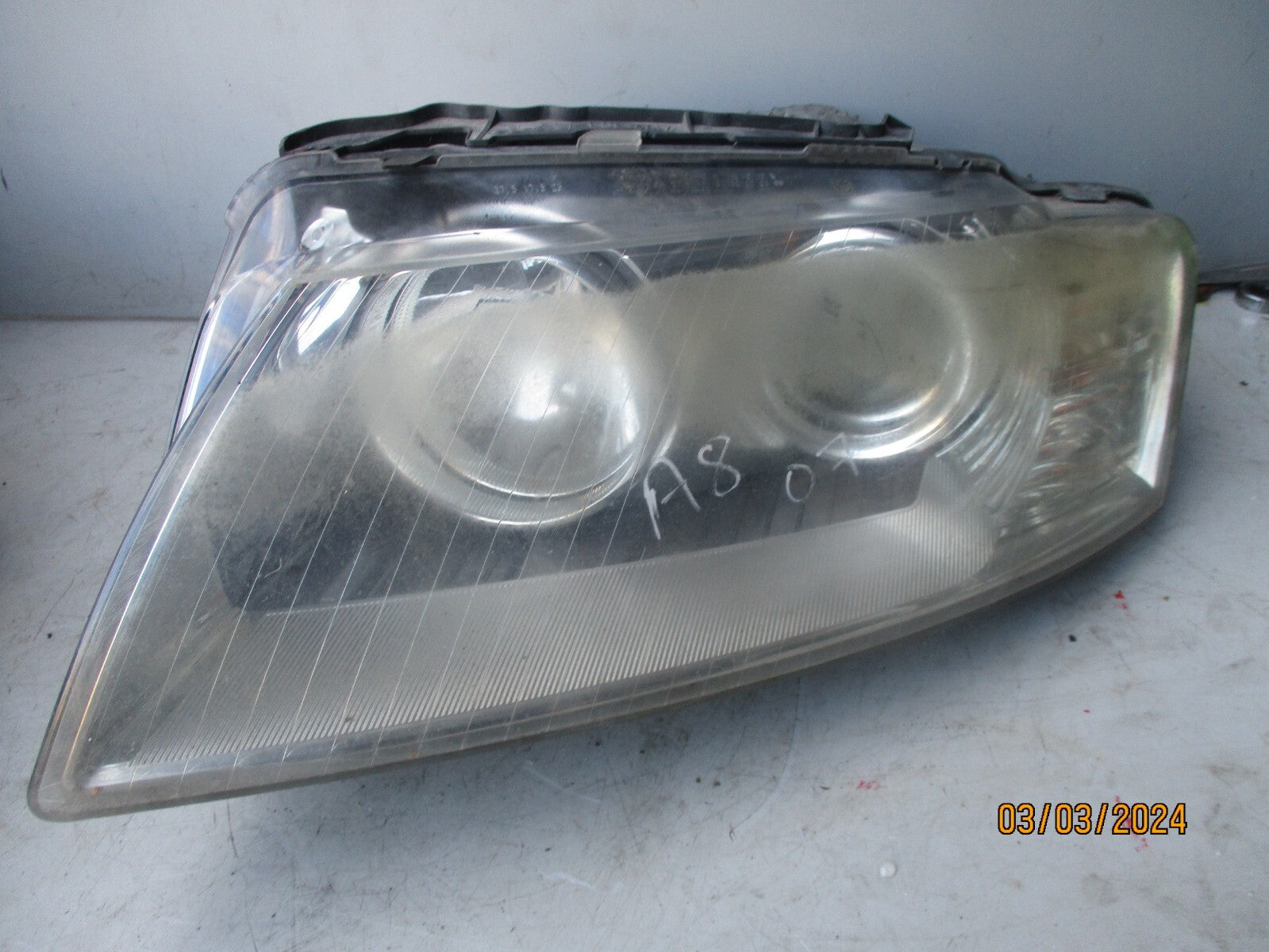 AUDI A8 2008 NSF PASSENGER SIDE FRONT HEADLIGHT HEADLAMP 4E0941003BN