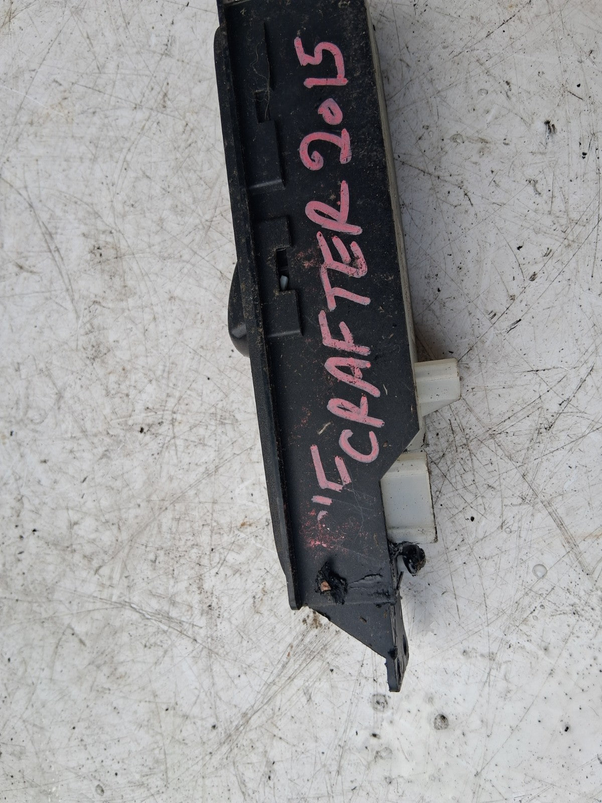 2015 VW VOLKSWAGEN CRAFTER OSF DRIVER SIDE FRONT RIGHT WINDOW SWITCH 9065451513