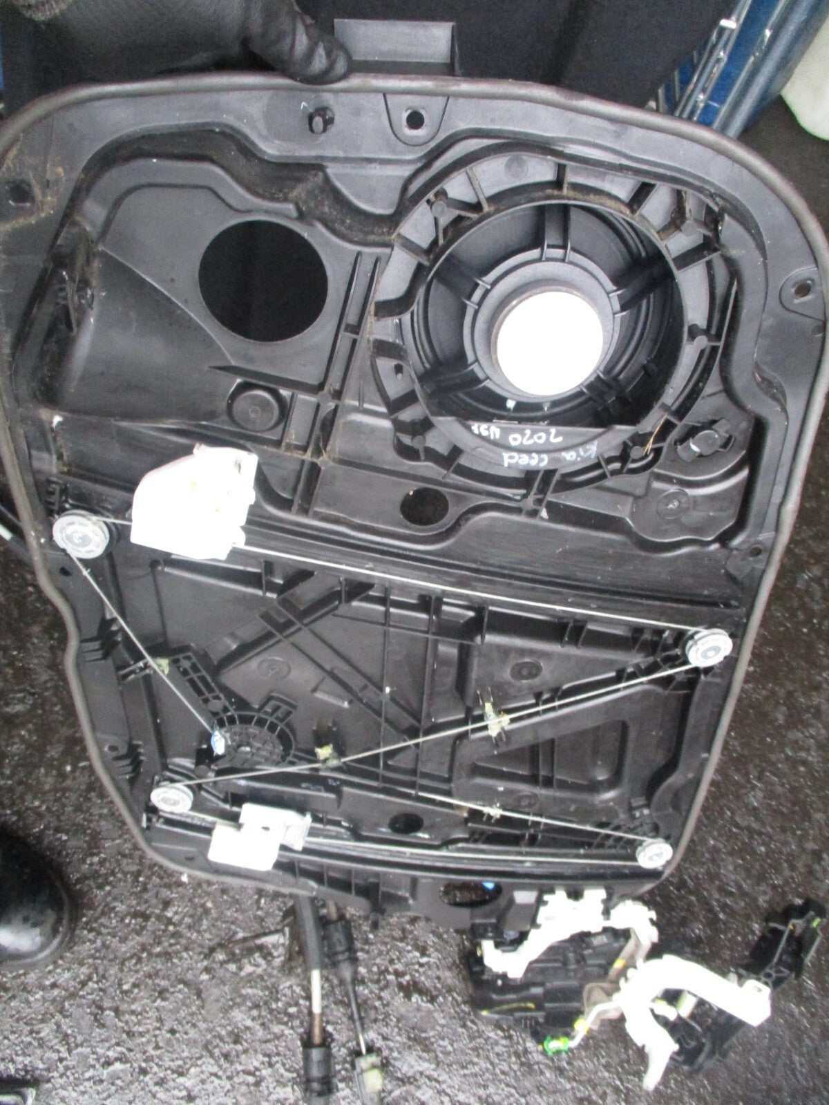 KIA CEED MK3 2019 NSF PASSENEGR SIDE FRONT WINDOW MOTOR REGULATOR