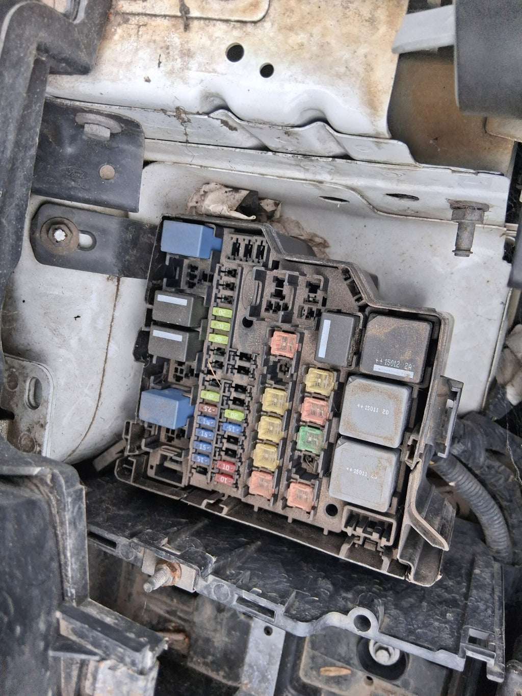 2015 FORD TRANSIT COURIER MK1 FUSE BOX RELAY