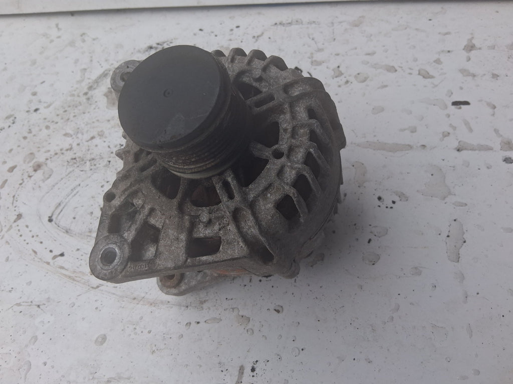 NISSAN JUKE 2016 DIESEL ALTERNATOR 2612718A