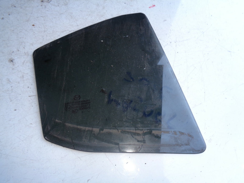 MAZDA 3 BM MK3 2016 OSR DRIVER SIDE REAR DOOR 1/4 QUARTER GLASS