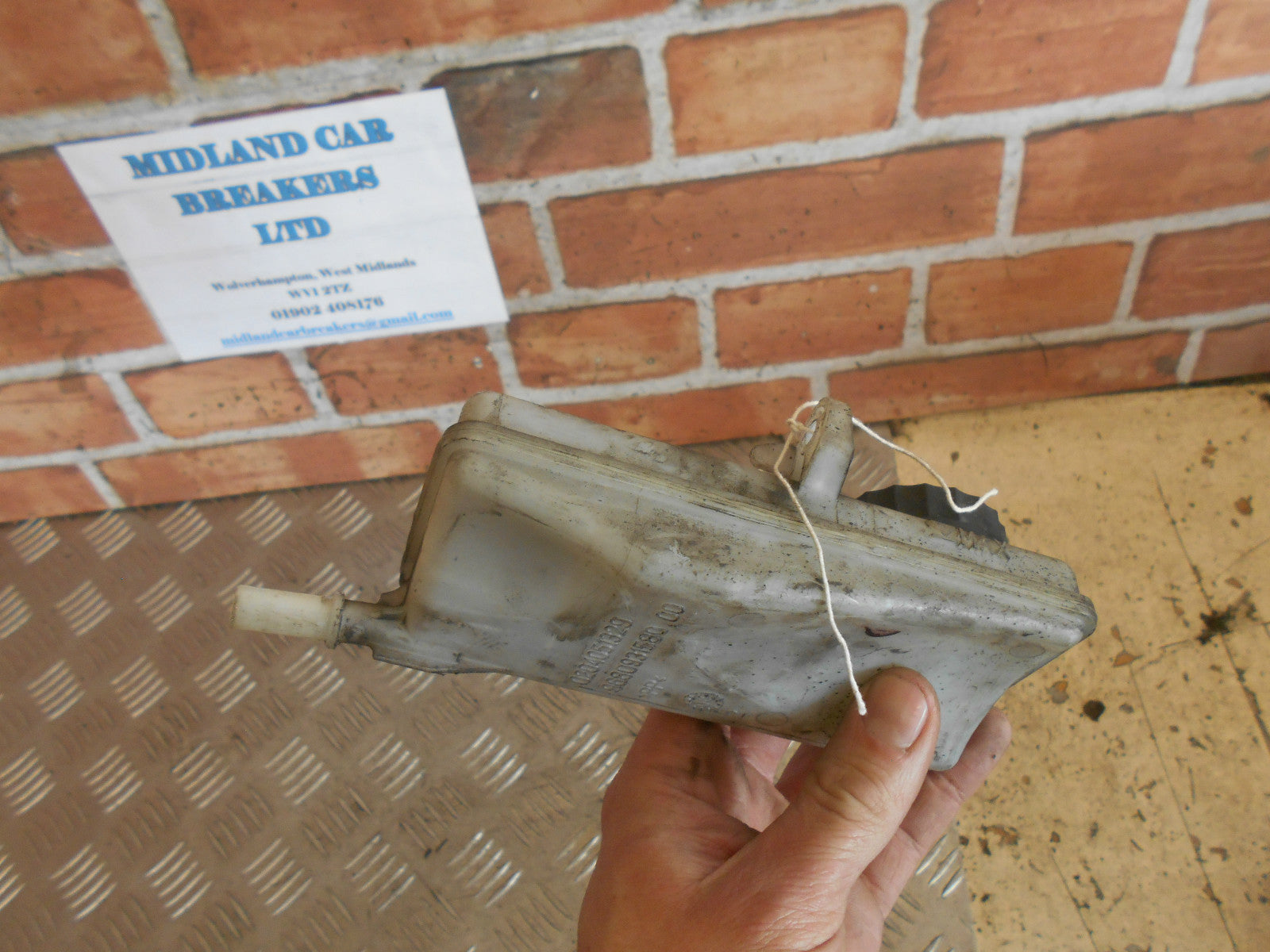 PEUGEOT 308 MK1 2013 1.6 HDI BRAKE FLUID RESERVOIR TANK 9680931580