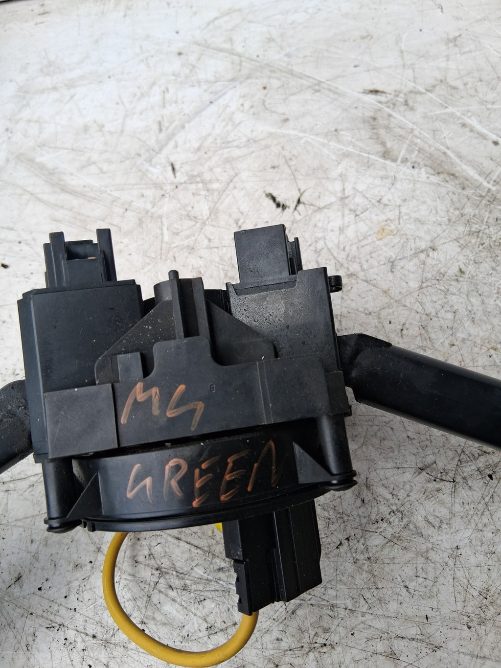 1996 MG F STALK SQUIB AND SLIP RING AND WIPER INDICATORS YRC100170