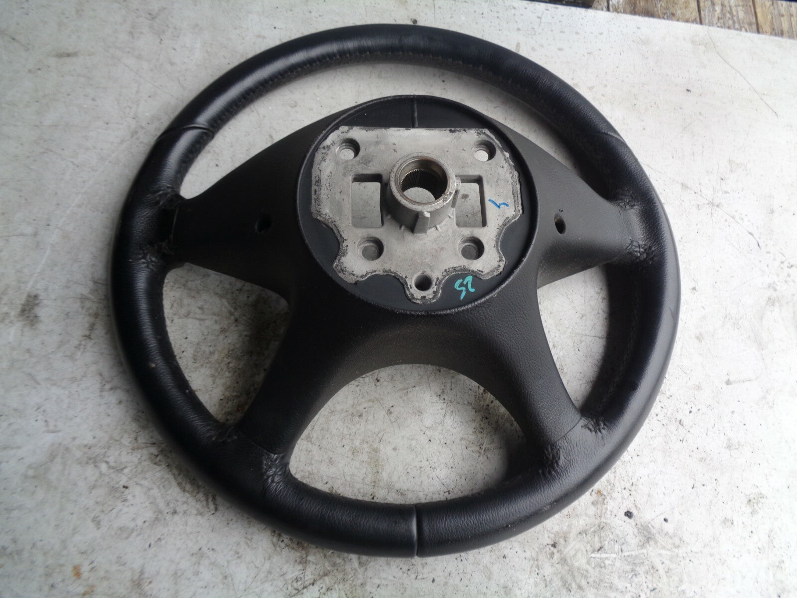 MERCEDES BENZ 2009 C-CLASS W204 LEATHER STEERING WHEEL A20446003039