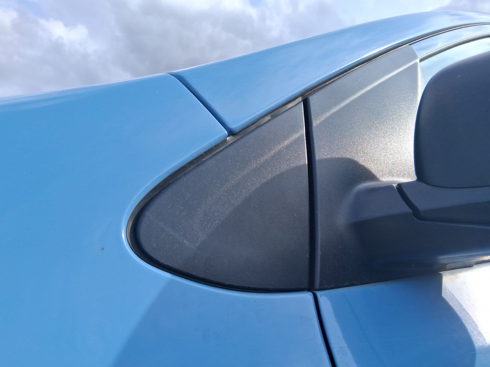 2019 KIA PICANTO MK3 NSF PASSENGER SIDE FRONT WING TRIM MOULDING