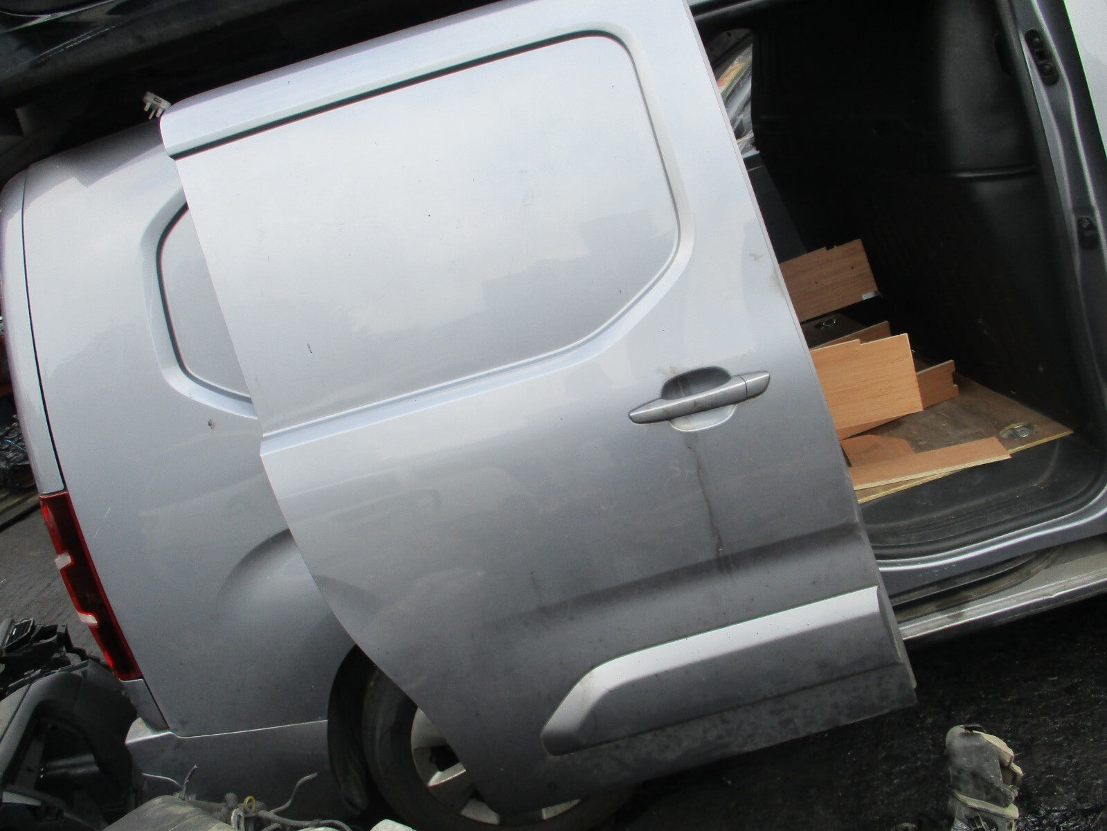 2019 VAUXHALL COMBO E MK4 OS DRIVER SIDE SLIDING BARE DOOR GREY MET KCA