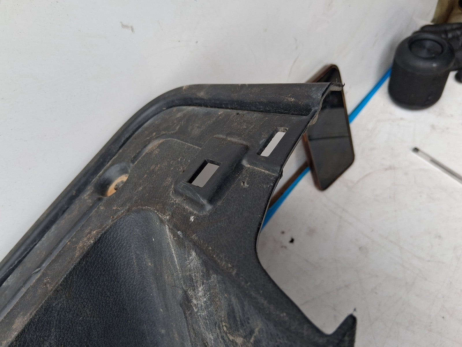2021 MERCEDES BENZ SPRINTER W907 OSF DRIVER SIDE FRONT DOOR STEP A9106860200