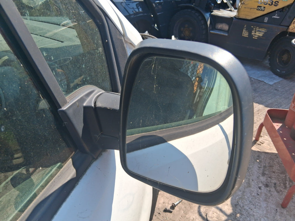 2015 PEUGEOT PARTNER MK2 OSF DRIVER SIDE FRONT RIGHT WING MIRROR