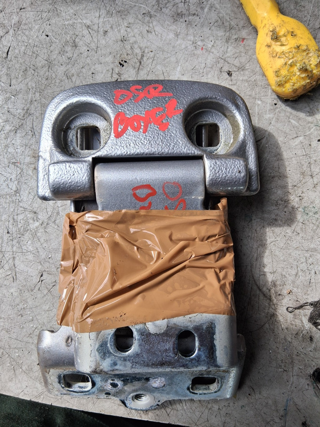 2021 PEUGEOT BOXER MK3 OSR DRIVER SIDE REAR RIGHT DOOR PAIR OF HINGES A048903