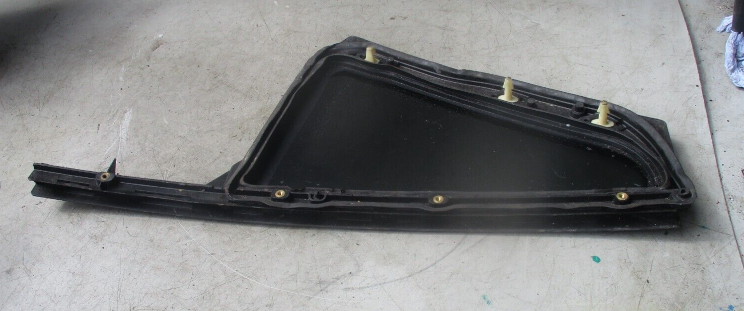 BMW X1 F48 LC1 M SPORT QUARTER PANEL WINDOW GLASS 43R-001734